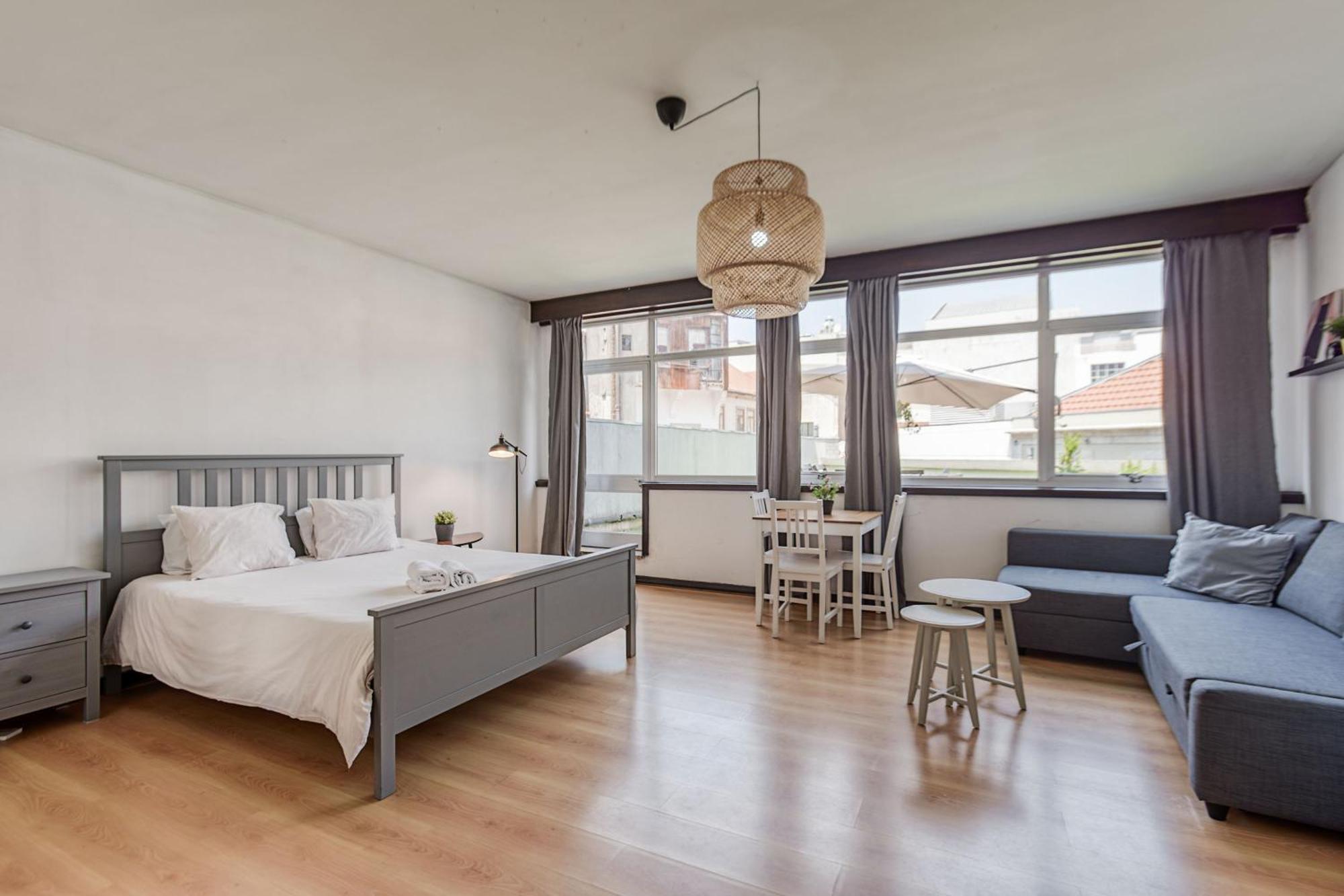 Travel & Live Aliados Apartment Porto Dış mekan fotoğraf